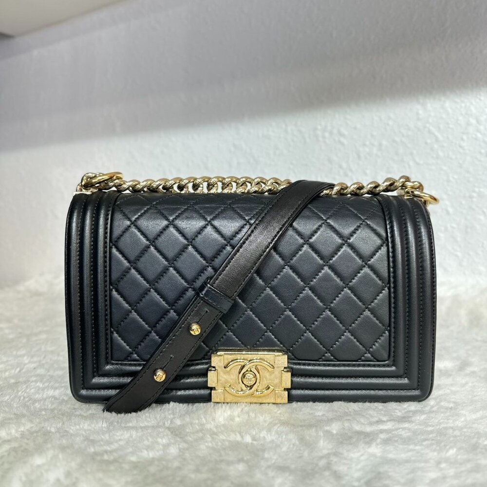 Chanel Black Leather Lambskin Medium Boy Bag Shoulder Bag Crossbody